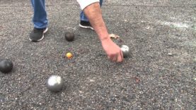 Kugel beim Messen Berühren